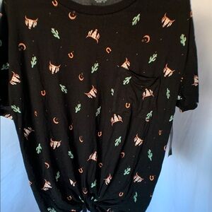 Southwestern pocket tie shirt with tie at waist